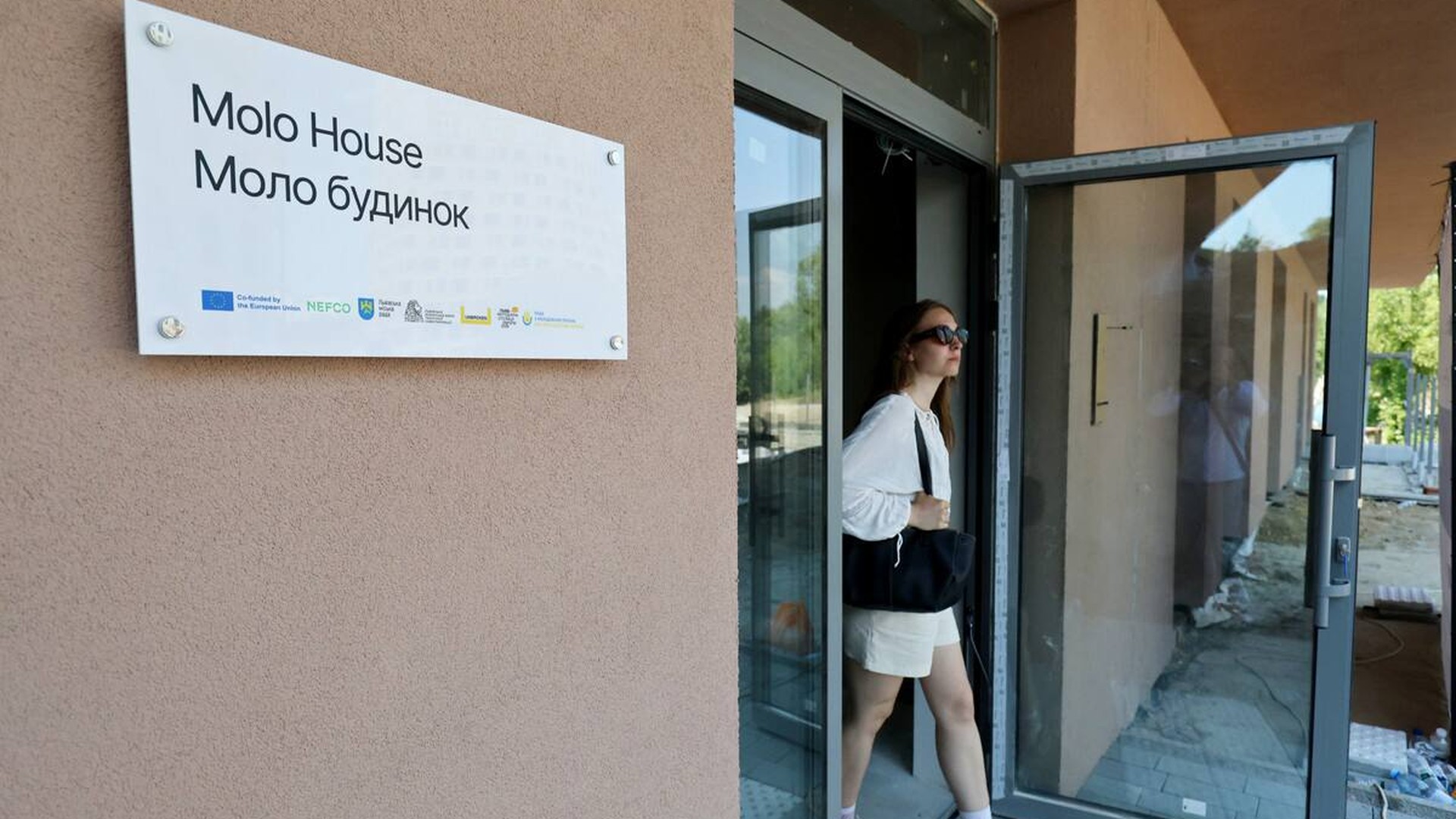 Будинок MOLOHOUSE у Львові — перше в Україні соціальне житло для молоді з 53 квартирами по 36 м²