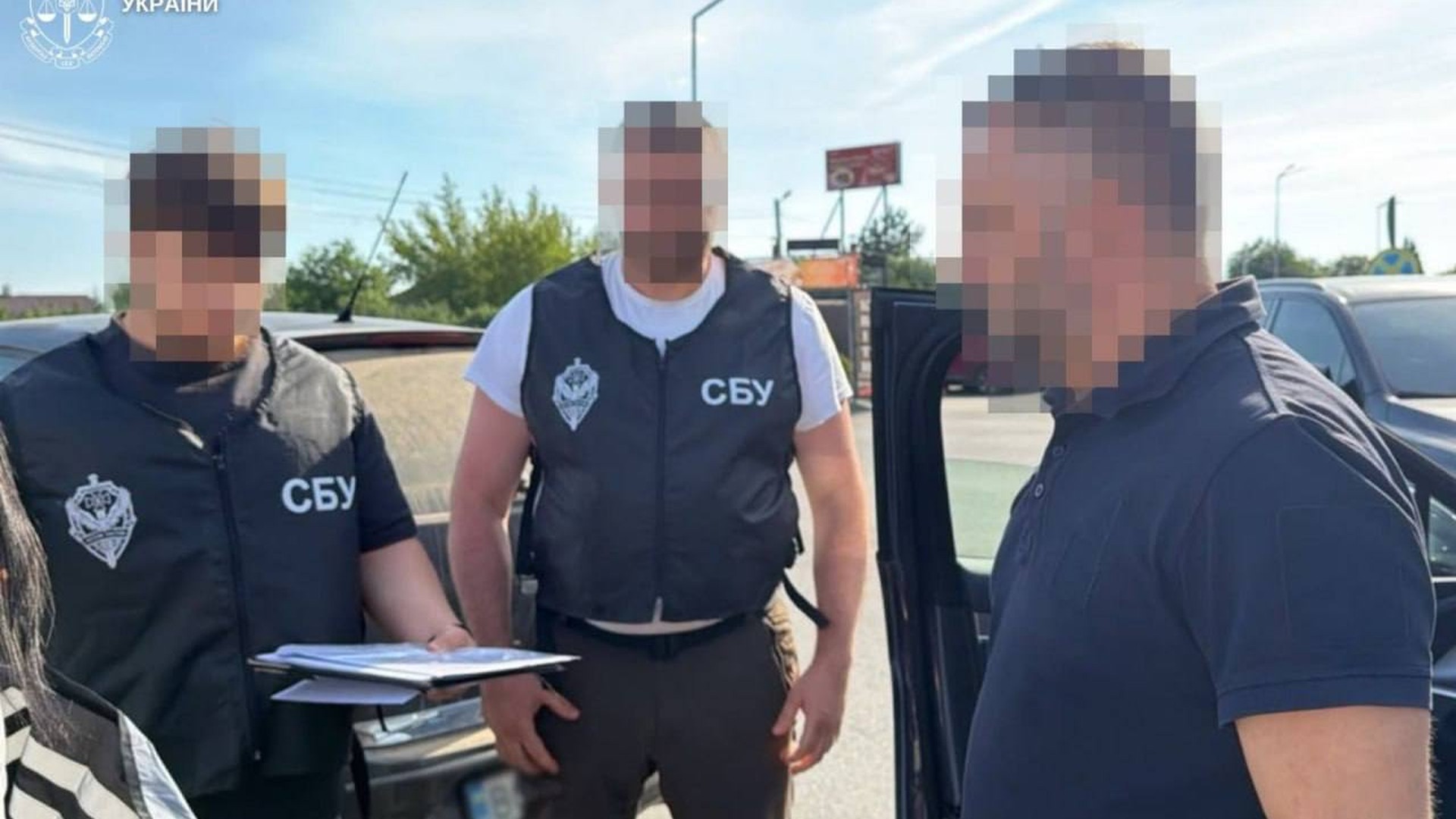 Начальника відділу митного оформлення посту «Городок» Олександра Лясковця відсторонили від посади й наклали арешт на майно після підозри у хабарництві