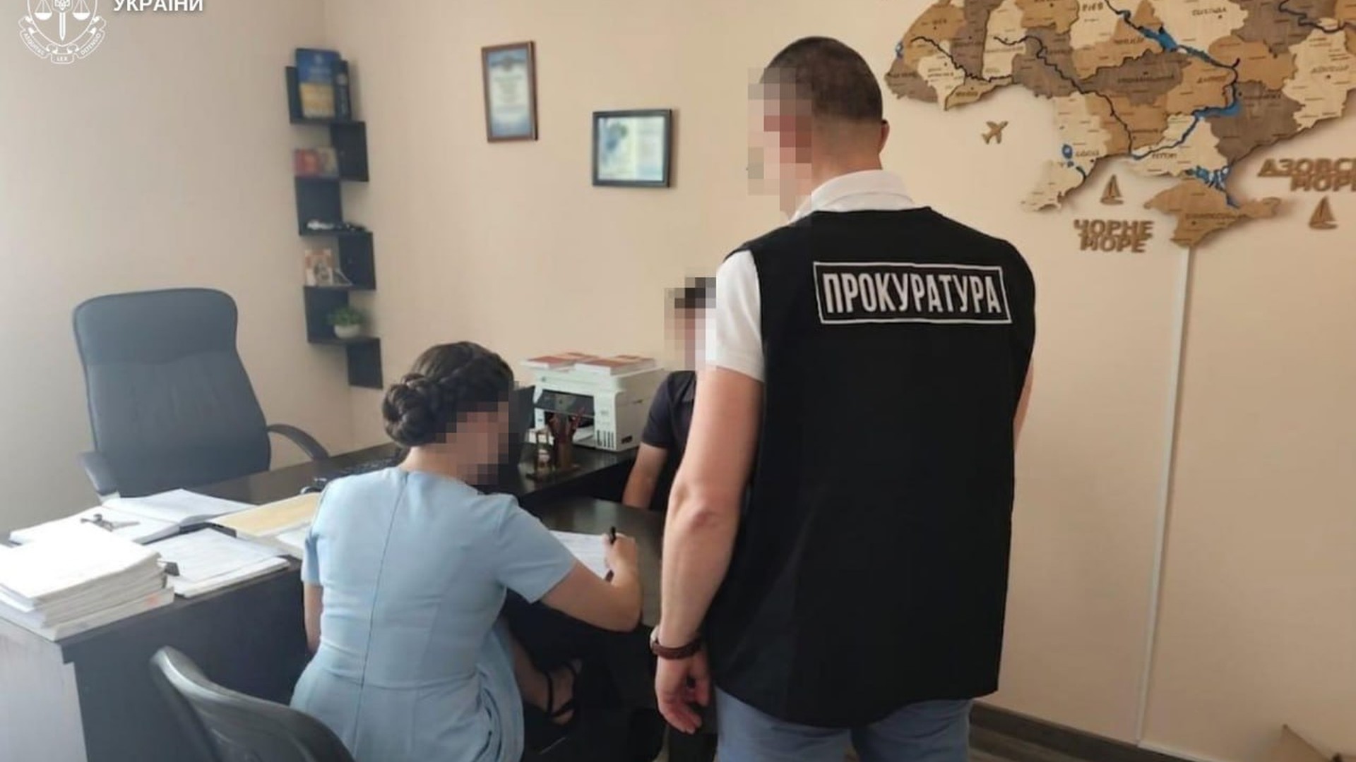 Посадовиця ліцею на Львівщині завищила вартість меблів і техніки вдвічі, завдавши бюджету збитків на 1,4 млн грн