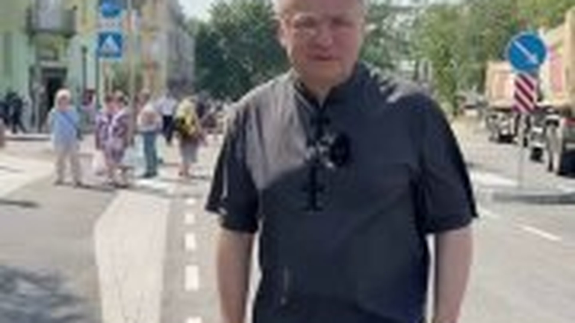 Вулиця Залізнична у Львові після ремонту: нанесення розмітки та встановлення знаків перед відкриттям першої ділянки