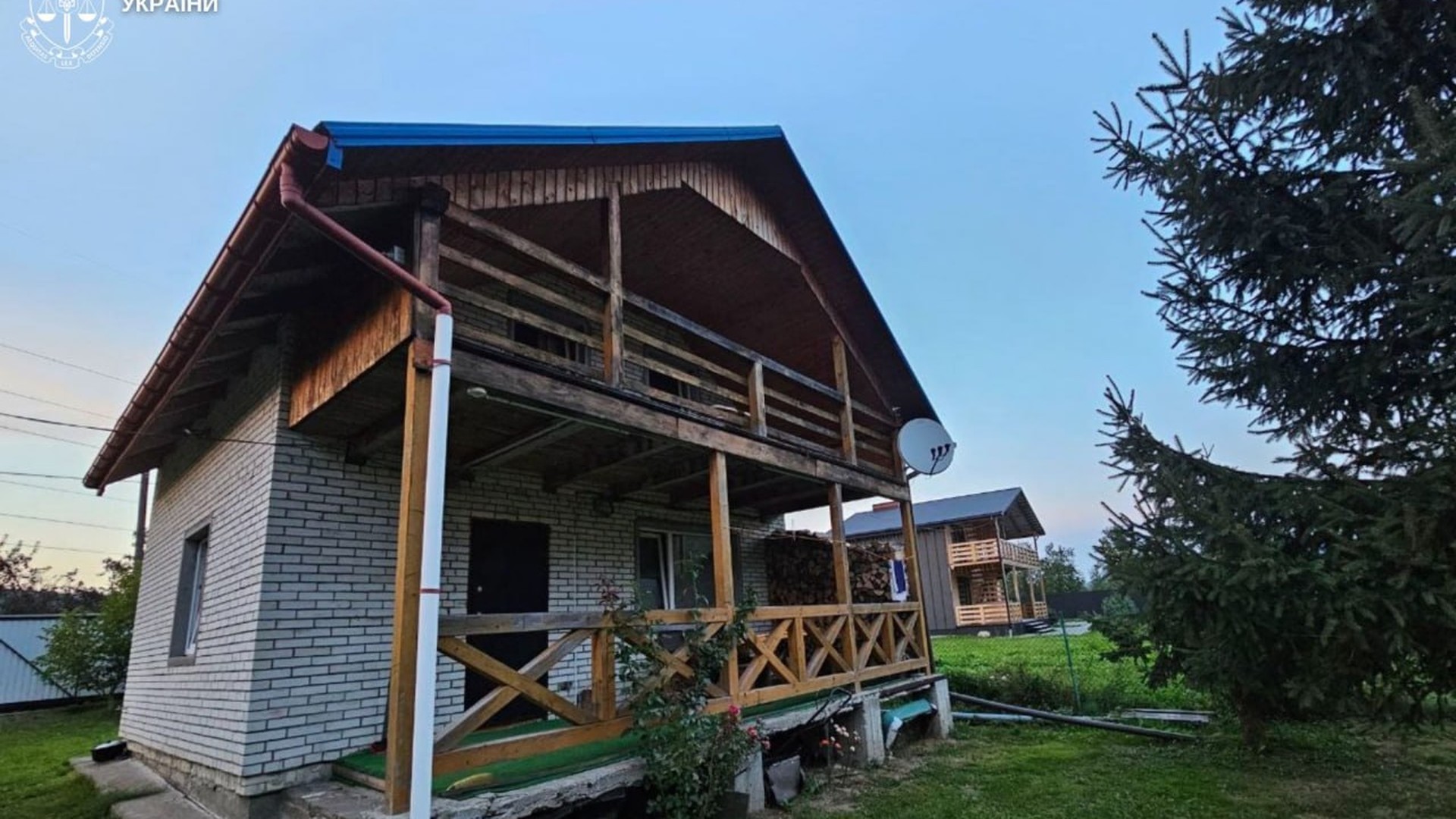 Держреєстраторка зі Львівщини незаконно переоформила садовий будинок у Сколівській громаді на 360 тис. грн