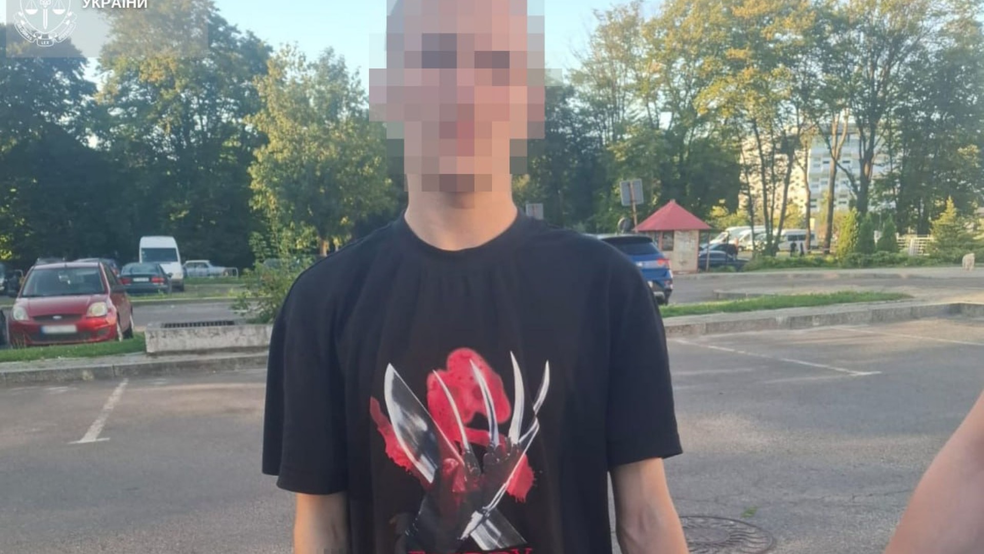 Молодий чоловік у Львові видав себе за прокурора і заволодів 7 тисячами доларів США пенсіонерки 74 років