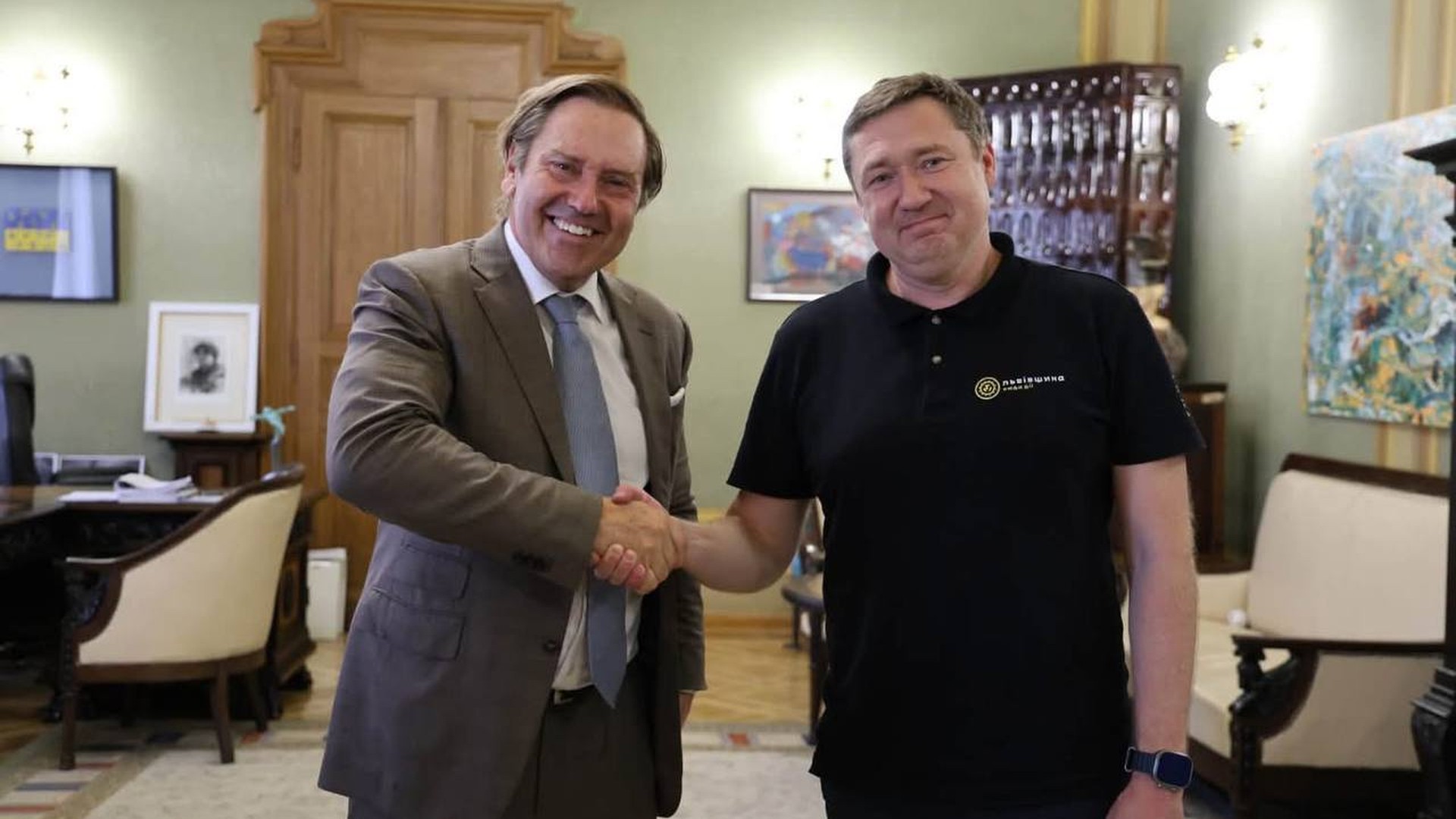 Керуючий партнер Folkehemmet Йоган Берглунд на зустрічі з главою Львівської ОВА обговорює будівництво заводу модульних будинків на Львівщині потужніст