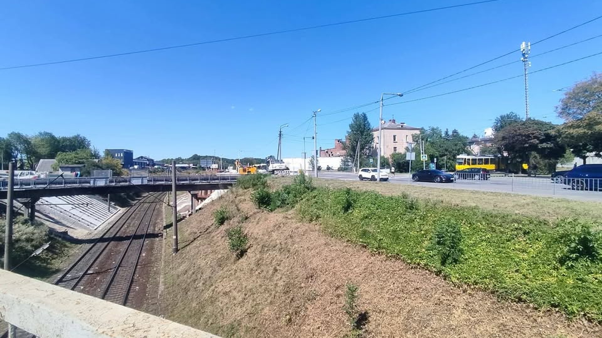 Будівництво нового мосту через залізницю до мікрорайону Рясне у Львові — перехід замінить аварійний