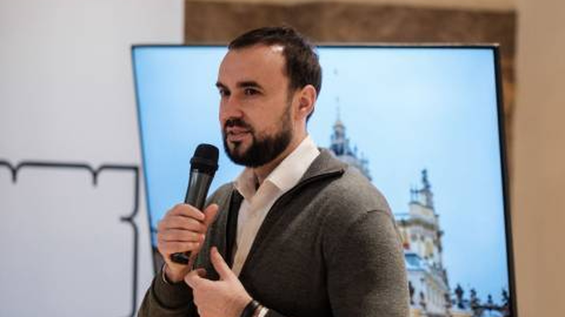 Львівський міський голова Андрій Садовий преміював Євгена Бойка на майже 25 тис. грн у липні