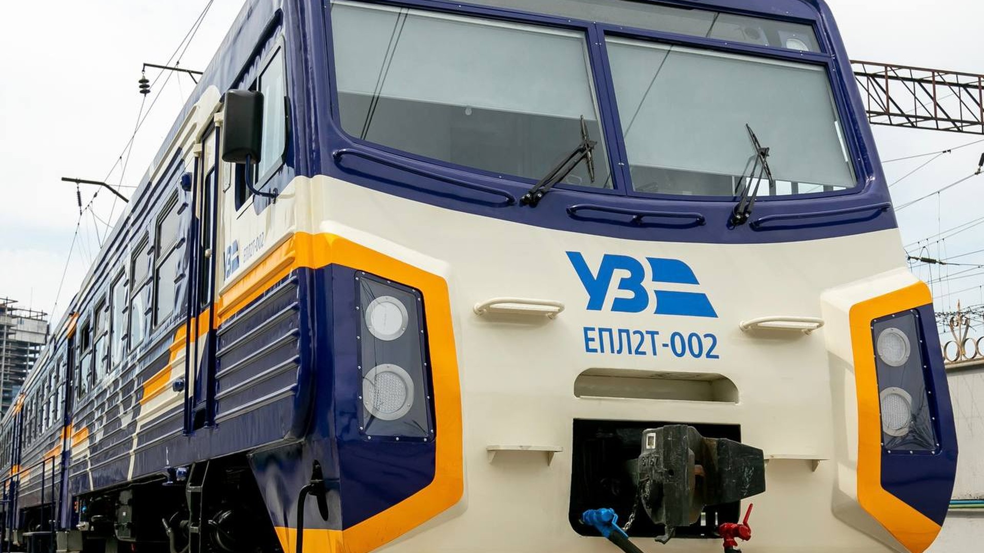 Модернізований електропоїзд ЕПЛ2Т-002 Укрзалізниці на маршруті Львів — Ужгород з оновленим салоном та новими зручностями