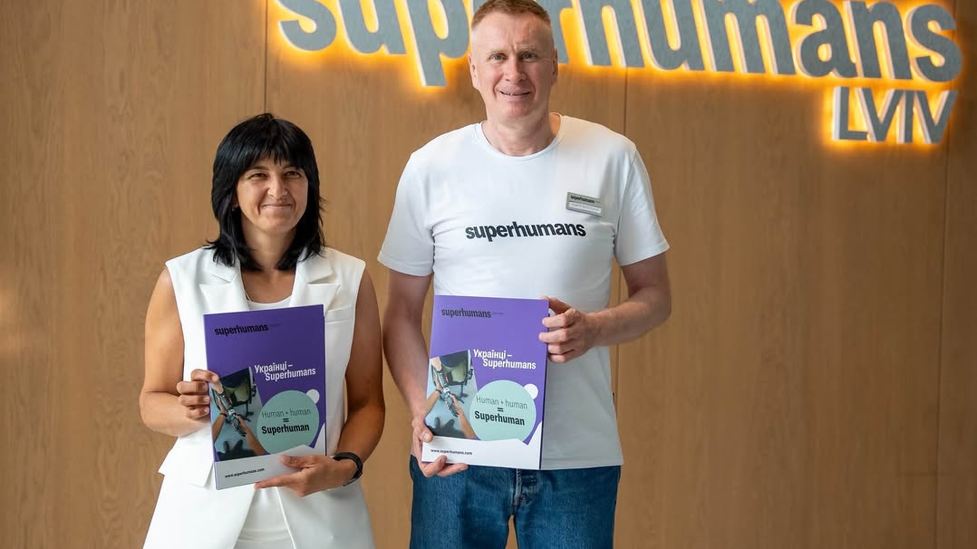 Представники Superhumans Center та Oxford Medical підписують меморандум про співпрацю щодо КТ-діагностики для пацієнтів із бойовими травмами у Львові