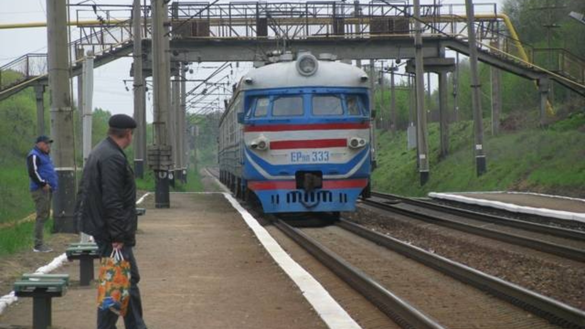 Приміський поїзд Укрзалізниці на маршруті до Брюховичів із Золочева та Тернополя, новий розклад з 16 вересня до 15 листопада