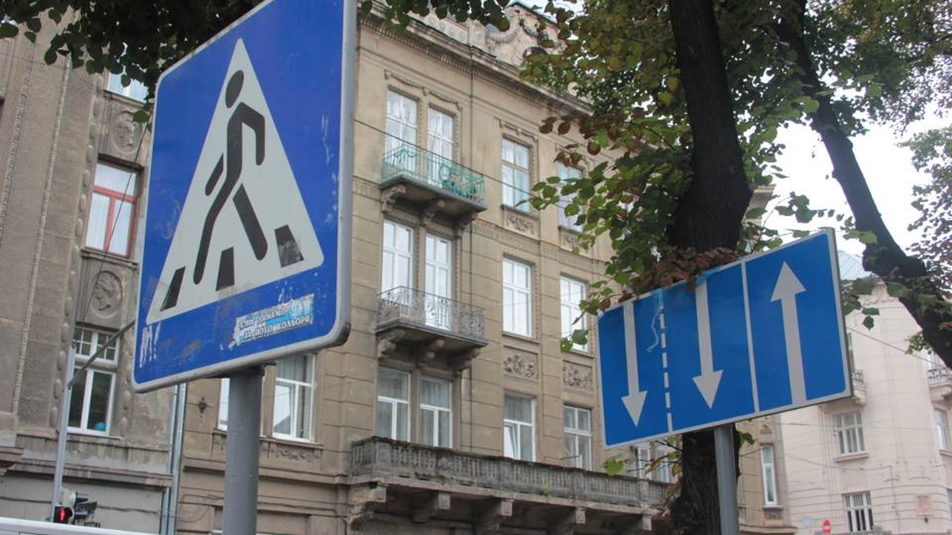 Схема організації дорожнього руху на перехресті вулиць Суботівської та Широкої у Львові, де облаштують кільцевий острівець
