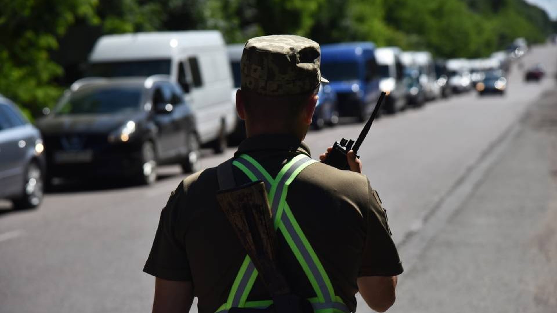 Черга з автомобілів перед пунктом пропуску на кордоні з Польщею — понад 320 авто станом на 25 вересня