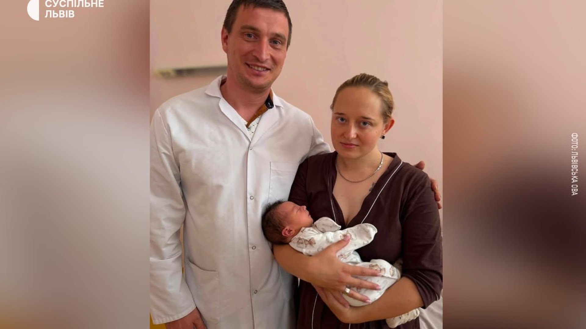 Військовослужбовиця Олена зі Львова з новонародженим сином Дмитром після служби до 7-го місяця вагітності