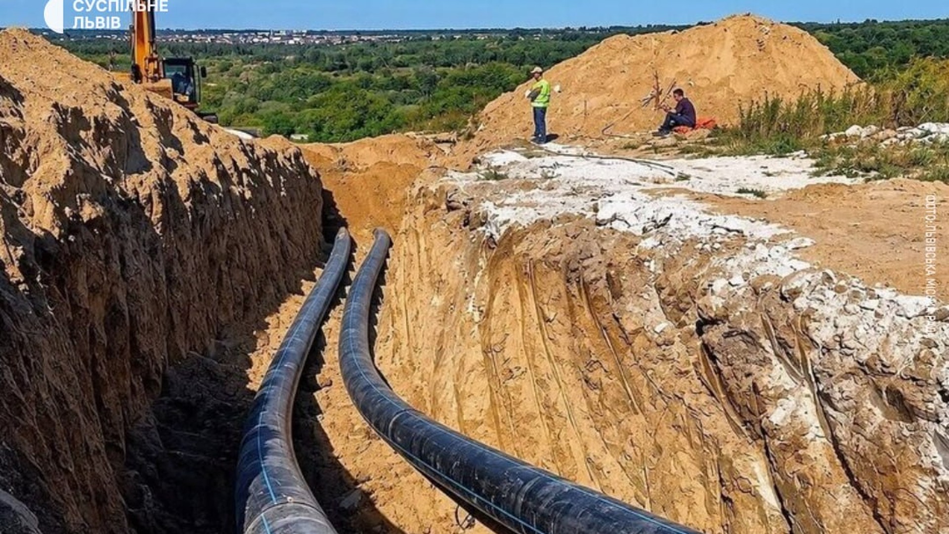 Будівництво каналізаційного колектора до Винників: прокладено понад 12 км із 13,6 км загальної мережі