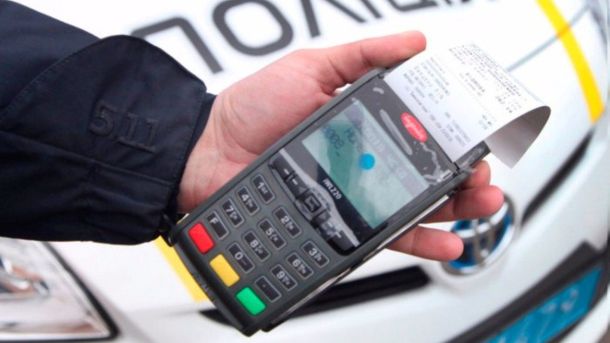 Водія на Львівщині ув'язнили після накопичення 132 тисяч гривень штрафів за їзду без прав
