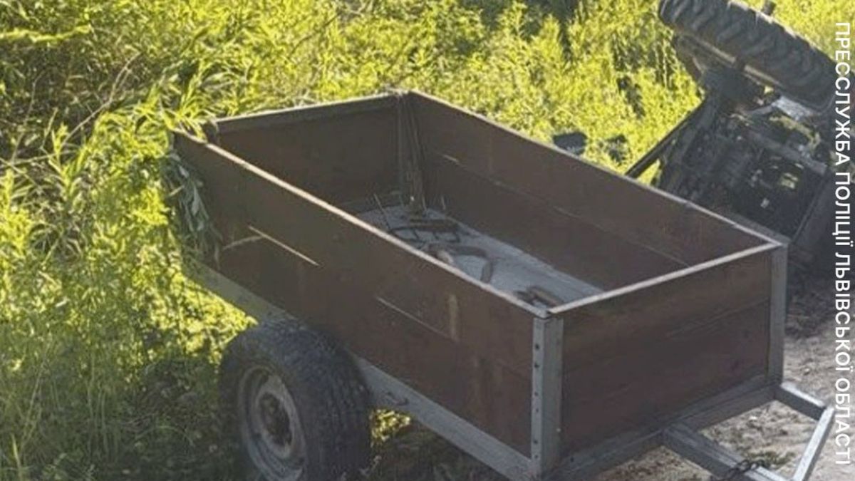 Місце ДТП у селі Майдан Львівського району, де загинув водій мототрактора ввечері 17 червня