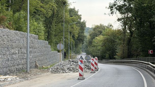 Зведення підпірної стінки з габіонів на вулиці Личаківській на межі Львова і Винник — виконано 85% робіт