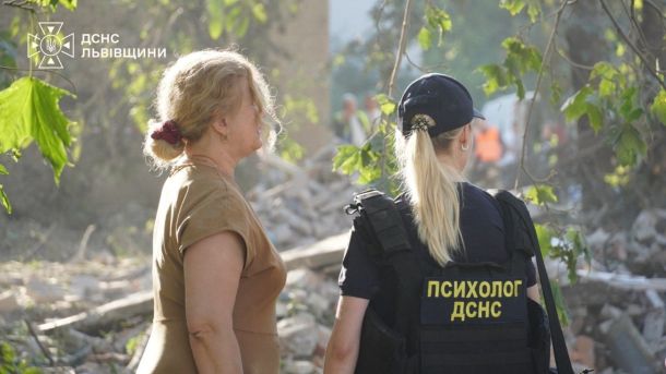 Рятувальники ДСНС завершили роботи після російської атаки на Львів — 1 загиблий, понад 30 постраждалих, врятовано 13 людей