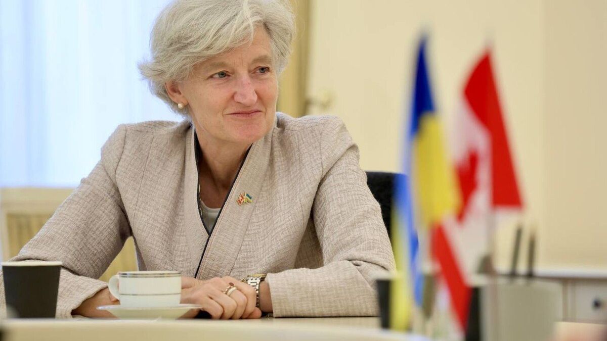 Перший заступник міського голови Львова Андрій Москаленко та Посол Канади в Україні Тамара Мавіні під час першого офіційного візиту до Львова