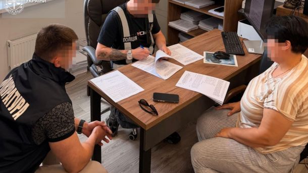 Посадовиці Держгеокадастру на Львівщині незаконно передали 1,4 га лісу у приватну власність, збитки — понад 2,1 млн грн