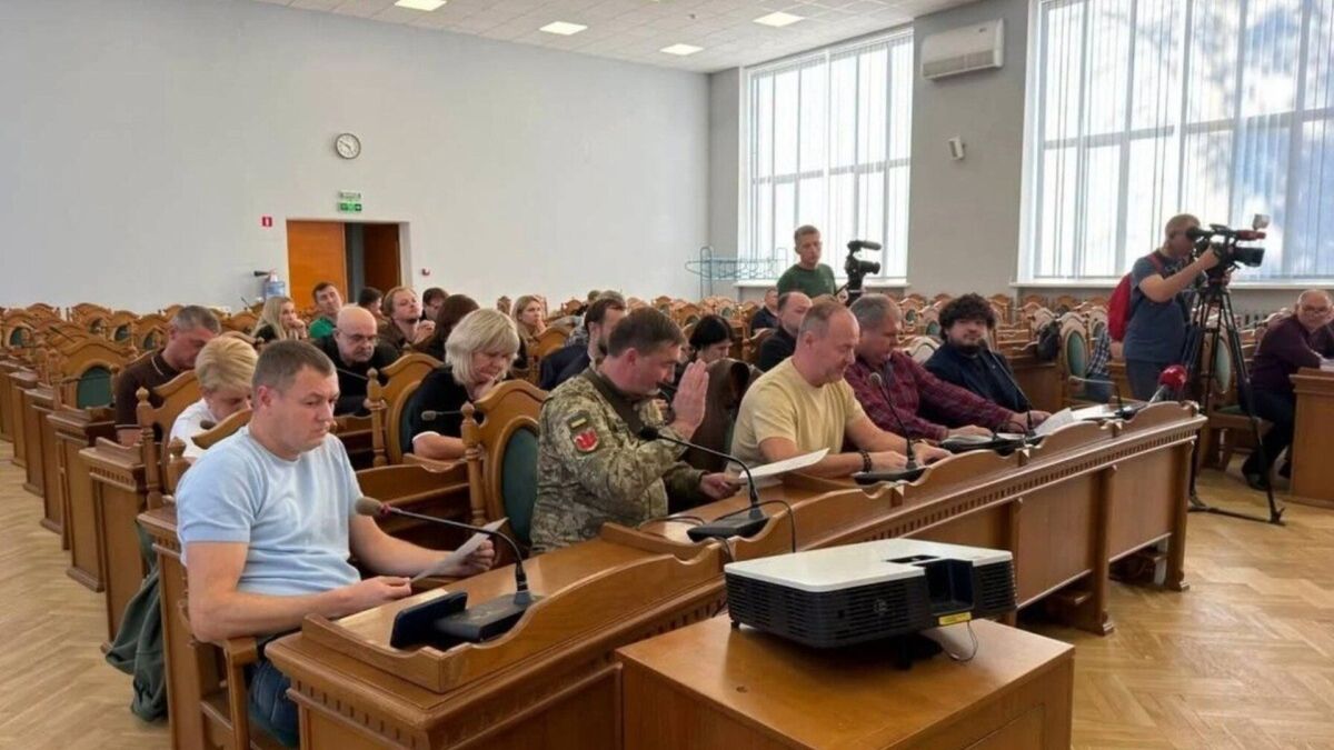 Засідання профільних комісій Львівської районної ради щодо розширення меж Сокільників біля аеропорту