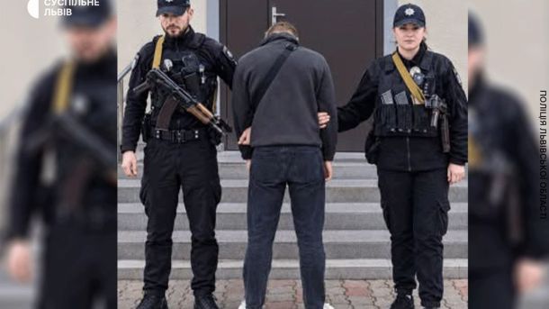 Правоохоронці Львівщини затримали 21-річного мешканця Шептицького району, підозрюваного у пограбуванні перехожого в Сокалі
