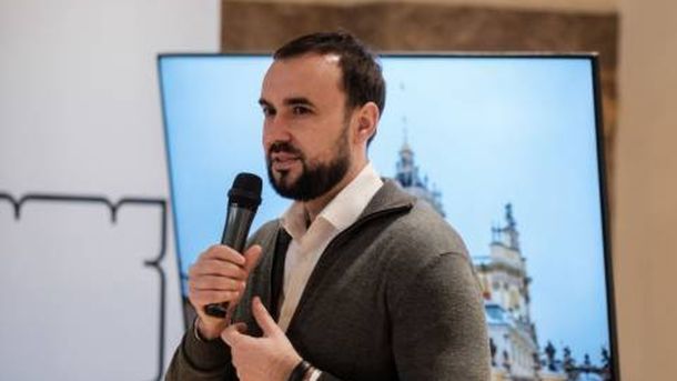 Львівський міський голова Андрій Садовий преміював Євгена Бойка на майже 25 тис. грн у липні