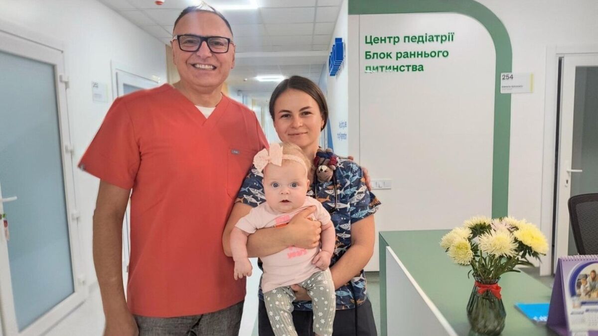 Лікарі дитячої лікарні святого Миколая у Львові врятували 4-місячну дівчинку з тромбами у легеневій артерії