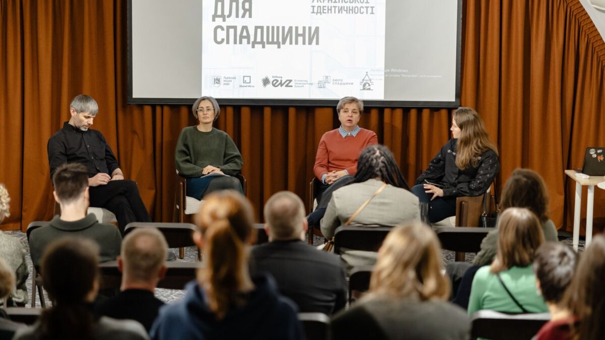 Учасники проєкту MuMeet на одній із 170 подій у Музеї Міста Львова, зібравши понад 4,6 тисячі відвідувань за два роки