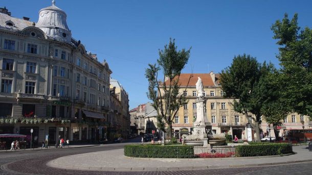 Площа Міцкевича у Львові, ілюстративне фото