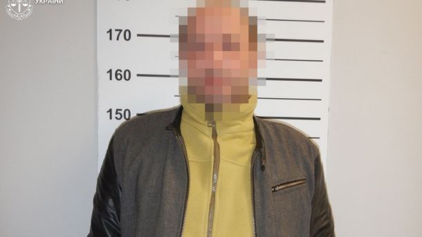 Засуджений 46-річний львів'янин у залі суду: чоловік забив до смерті свою співмешканку і отримав 8 років ув'язнення