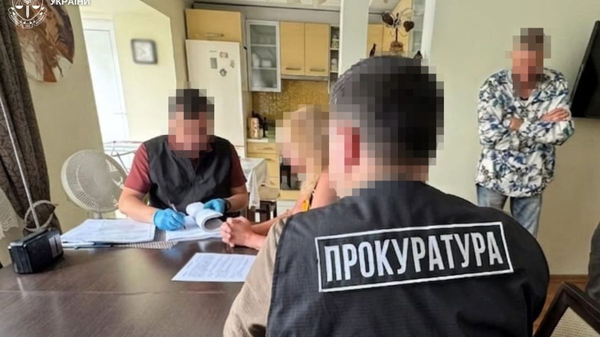 Три колишні посадовиці Дрогобицької РДА підозрюються в незаконному оформленні виплат на 41 млн грн 47 особам