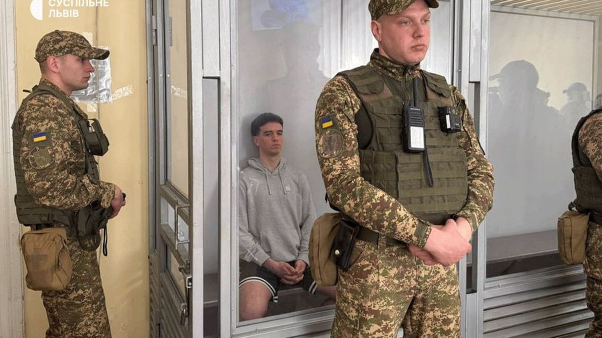 Судове засідання у справі про вбивство мовознавиці Ірини Фаріон у Львові, представники омбудсмена фіксують перебіг процесу