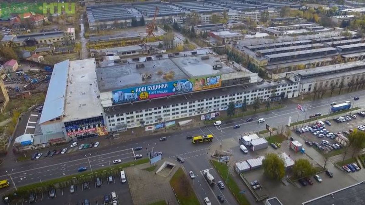 Будівля Львівського автобусного заводу — три об'єкти нерухомості передали Unbroken через клінінгову компанію під час судового спору