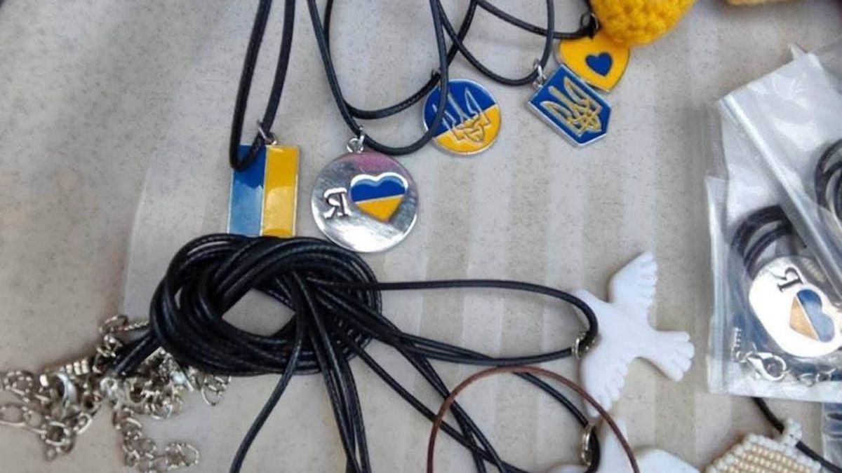 Волонтери Львівської області передають спорядження, автомобілі та кошти військовим упродовж тижня