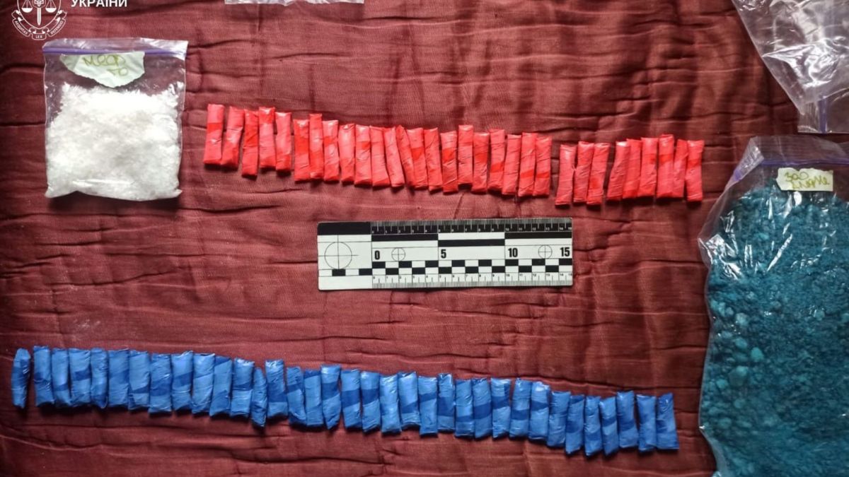 Правоохоронці вилучили понад 40 г клефедрону вартістю 250 тис. грн у мешканця Нового Роздолу на Львівщині