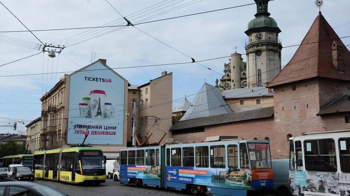 Ремонт трамвайної колії на площі Митній у Львові з 16 по 20 червня 2026 року. З 16 по 20 червня на площі Митній у Львові проведуть заміну аварійного п
