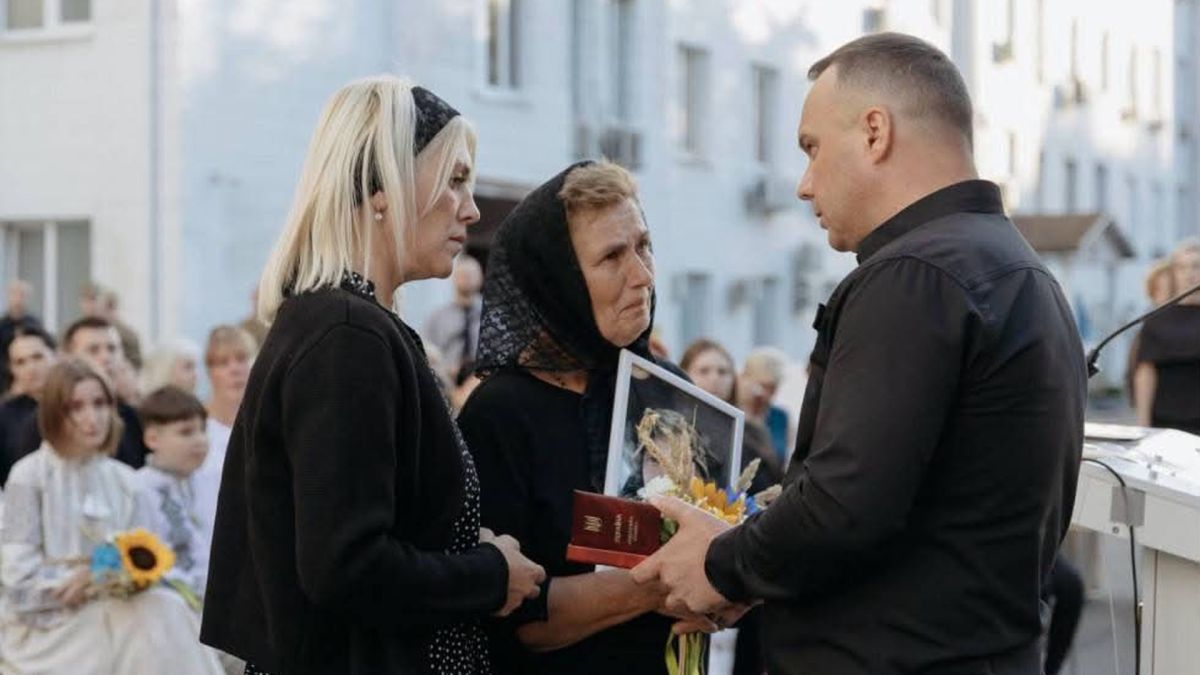 Посмертне нагородження захисника Михайла Штинди з Дрогобича орденом «За мужність» III ступеня у День пам'яті Захисників України