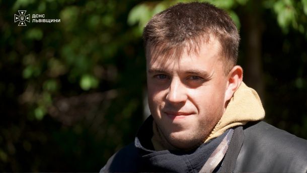 Рятувальники ДСНС Львівщини ліквідують пожежу — за добу на Львівщині сталося 14 пожеж, врятовано двох людей