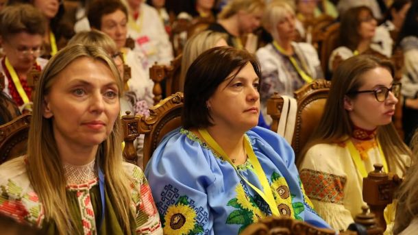 Учасниці ІІІ Міжнародної Асамблеї «Українка у світі» на Львівщині — десятки лідерок з України та інших країн