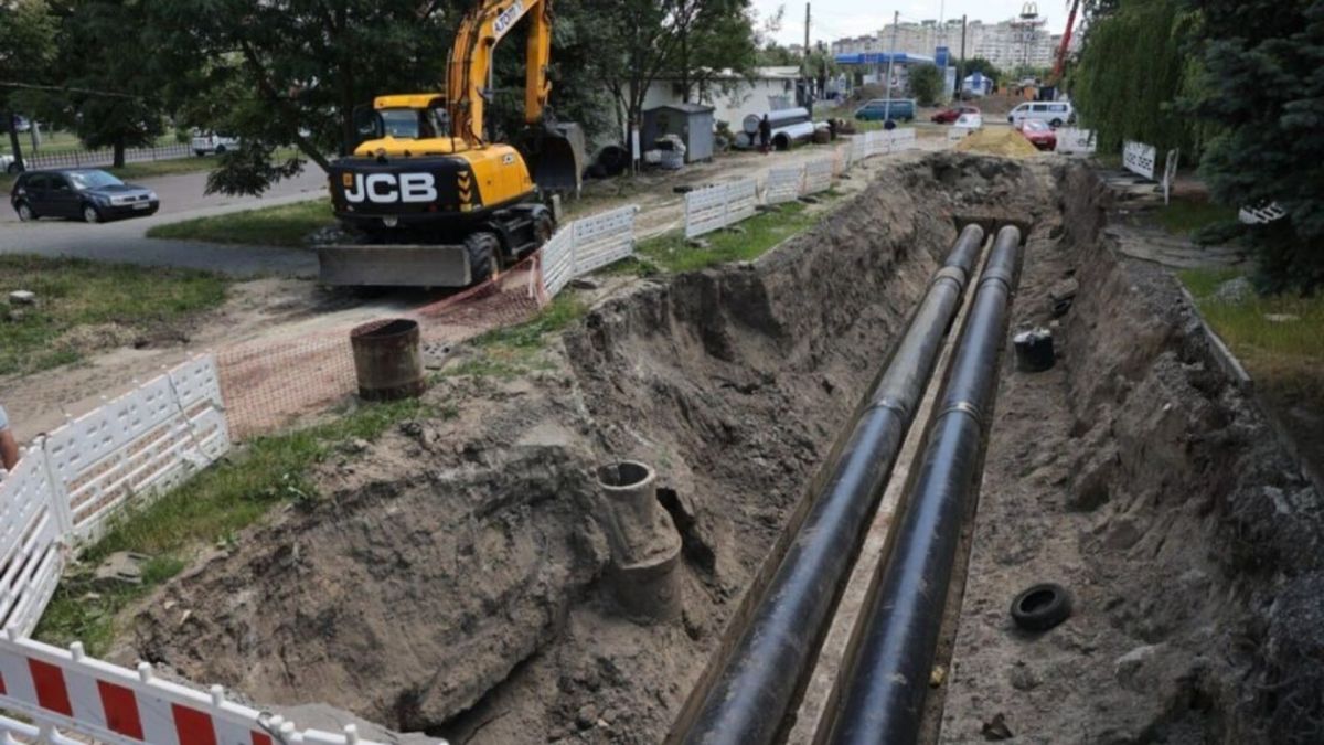 Ремонт тепломережі на вулиці Науковій у Львові — понад 100 будинків місяць без гарячої води, замінюють кілометр труб