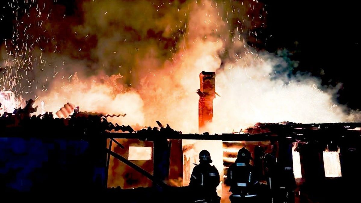 Пожежа в дерев'яному будинку в селі Язи Самбірського району: рятувальники виявили тіло чоловіка 1979 року народження